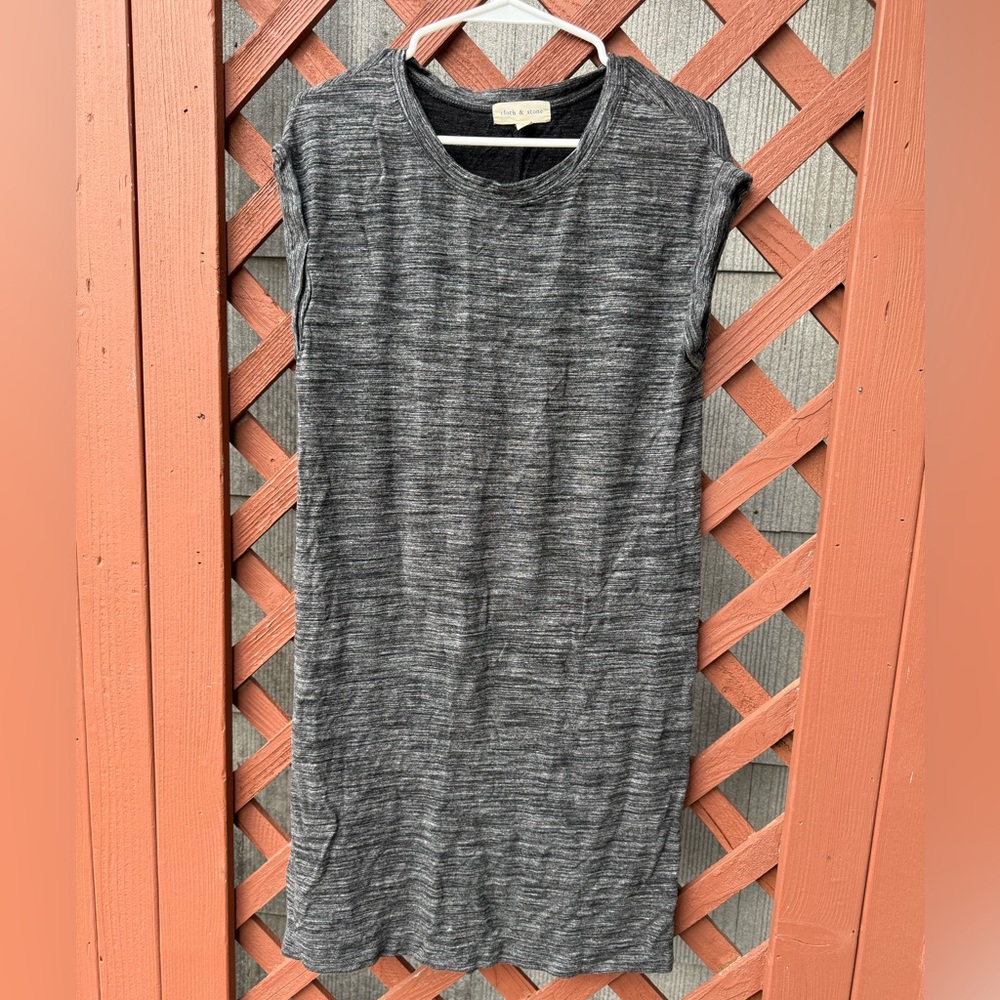 Anthropologie Cloth & Stone Grey Knit T-Shirt Dress – Size M